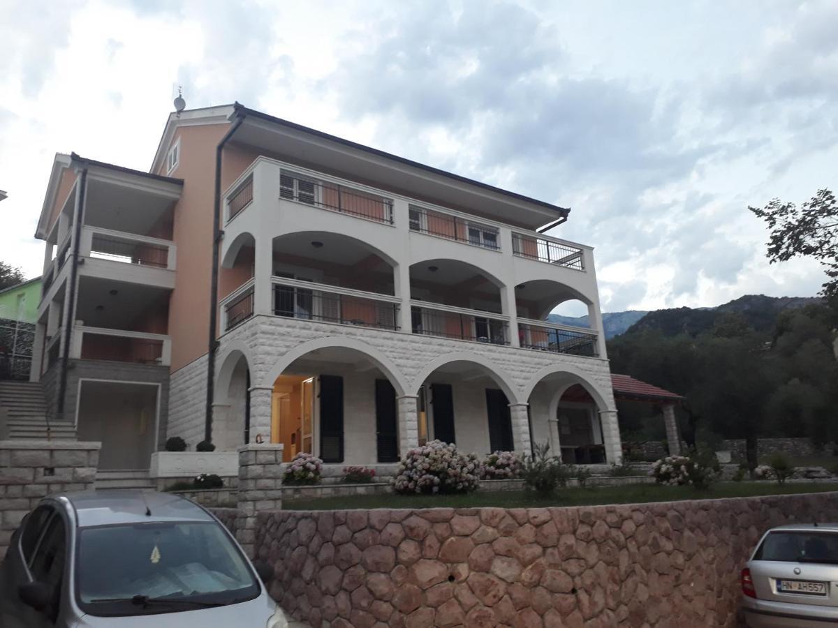 Apartmani Andrea Herceg Novi Ngoại thất bức ảnh